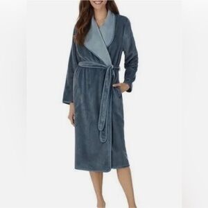 Like New! Koolaburra By UGG Plush Robe